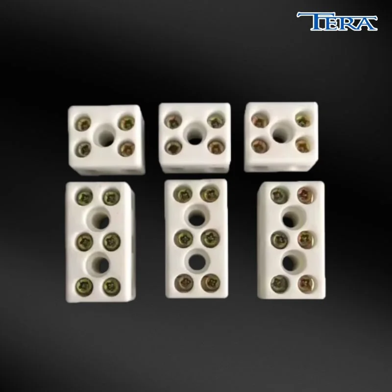 Domino sứ chịu nhiệt